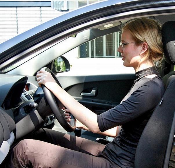 Die richtige Sitzposition im Auto ist wichtig für die Sicherheit. Foto: Auto-Reporter